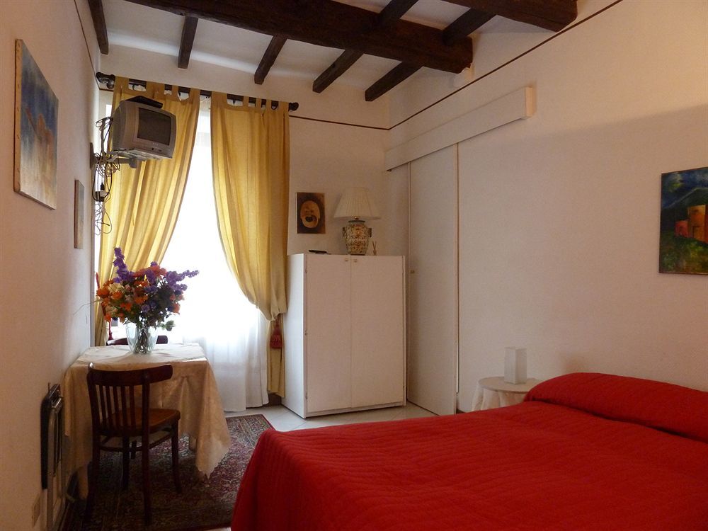 Bb Santa Rosa Bed & Breakfast Viterbo Exterior photo